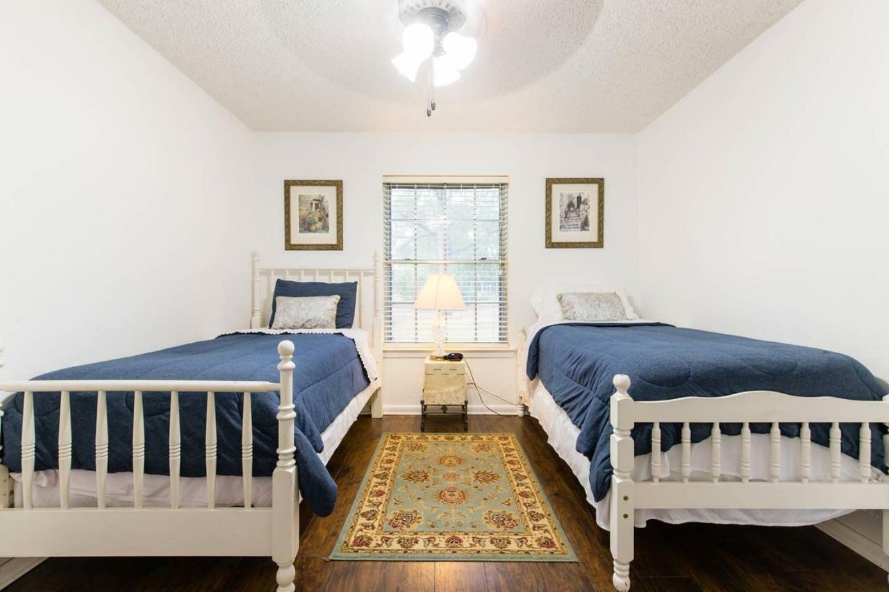 Oasis Near Dfw Airport With Mediterranean Setting Irving Εξωτερικό φωτογραφία